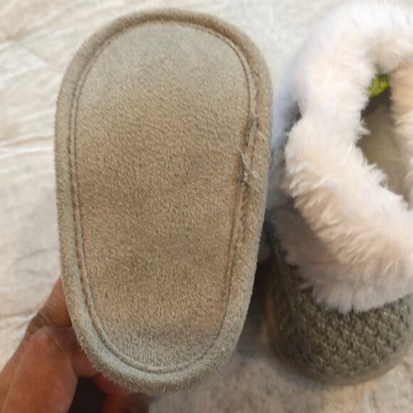 First Steps Gray Sweater Boots with Faux Fur and Bow Accent, 3-6 months - Picture 3 of 5